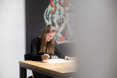 Von der Reise um die Welt in die Welt der Agenturen.