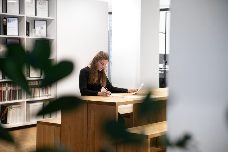 Von der Reise um die Welt in die Welt der Agenturen.