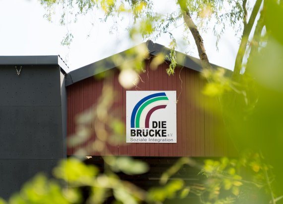 bruecke-730683.jpg