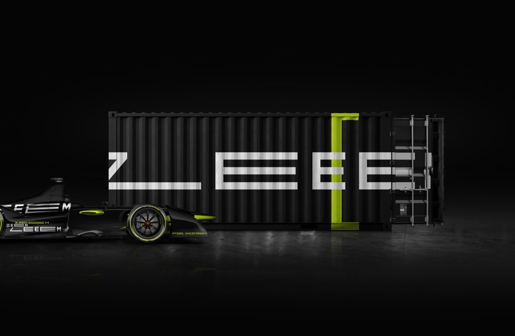 Rennwagen mit ZEEEM-Beklebung neben schwarzem Schiffscontainer, ebenfalls mit ZEEEM-Schriftzug. Minimalistische und moderne Ästhetik.